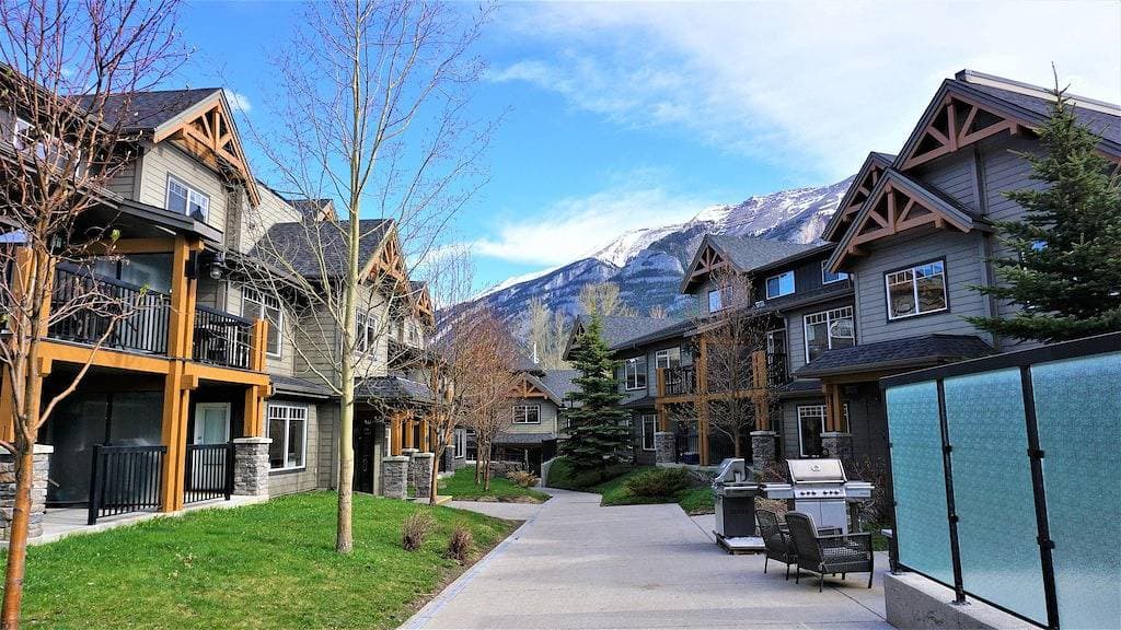 Foto 4 von 49: Luxurious Multi-level Condo in Premium Resort