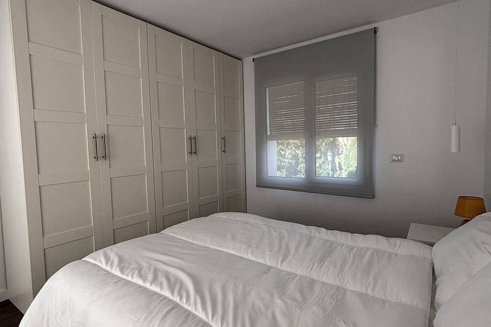 Foto 5 von 22: Charming El Paraiso Apt with Gibraltar Views Near Puerto Banus