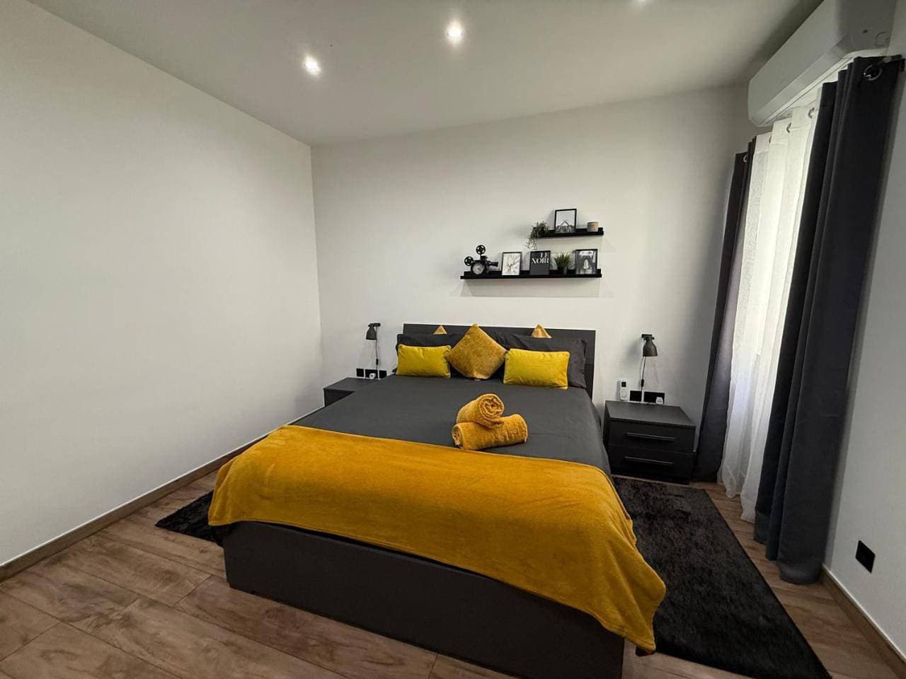 Foto 8 von 12: Double Room with Private External Bathroom