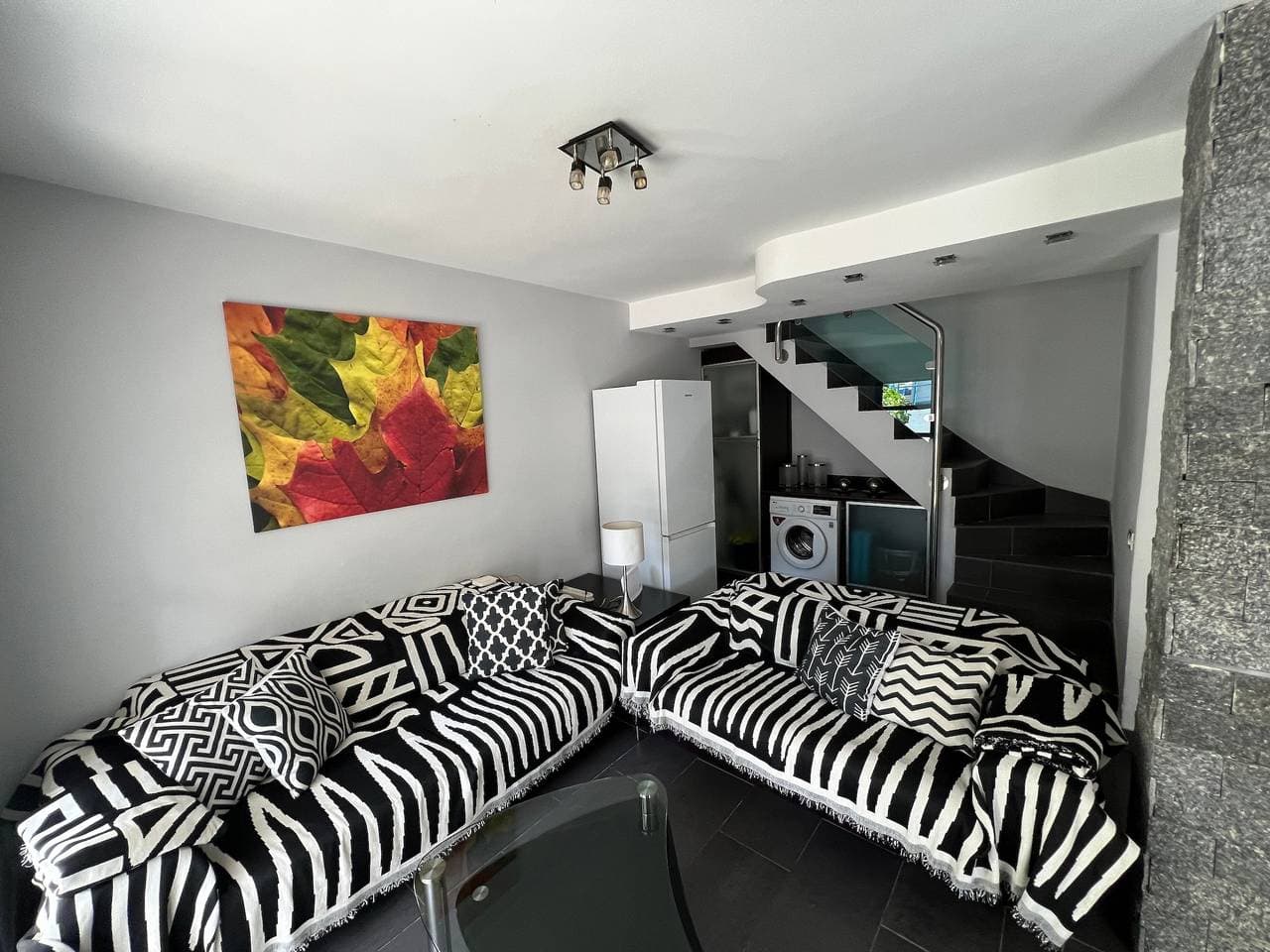 Foto 2 von 23: Duplex-Bungalow mit 2 Schlafzimmern und 2 privaten Bädern in Maspalomas