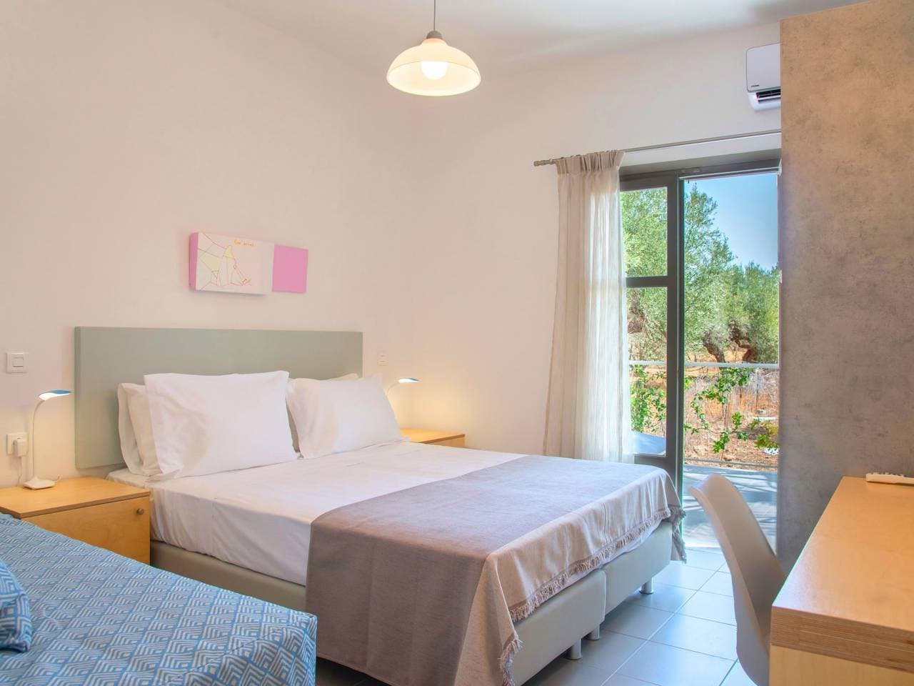 Foto 4 von 27: Elounda Garden Maxima Suite Beheiztes Schwimmbad