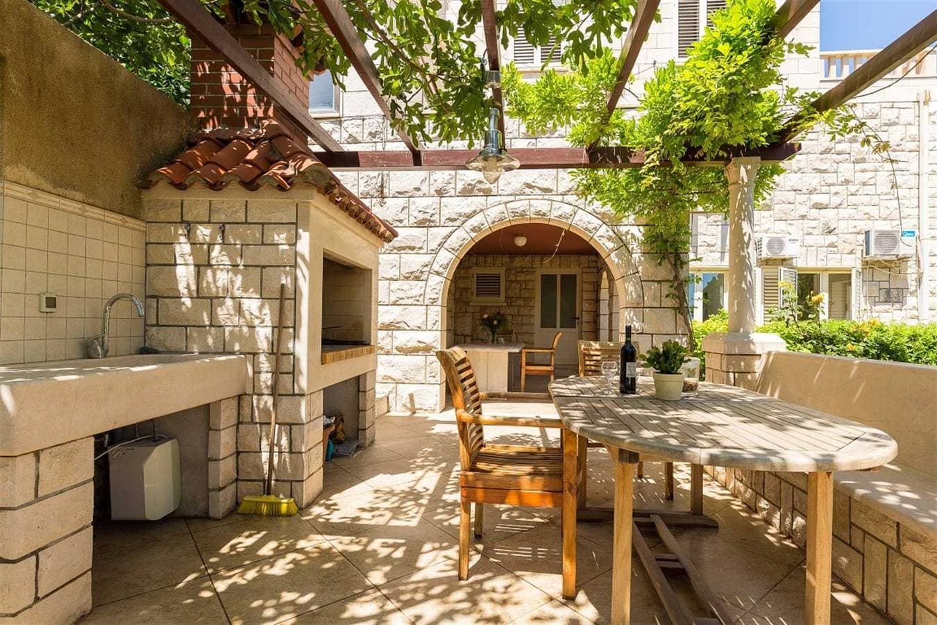 Foto 7 von 26: Perfektes Studio mit Garten neben dem Rixos Hotel