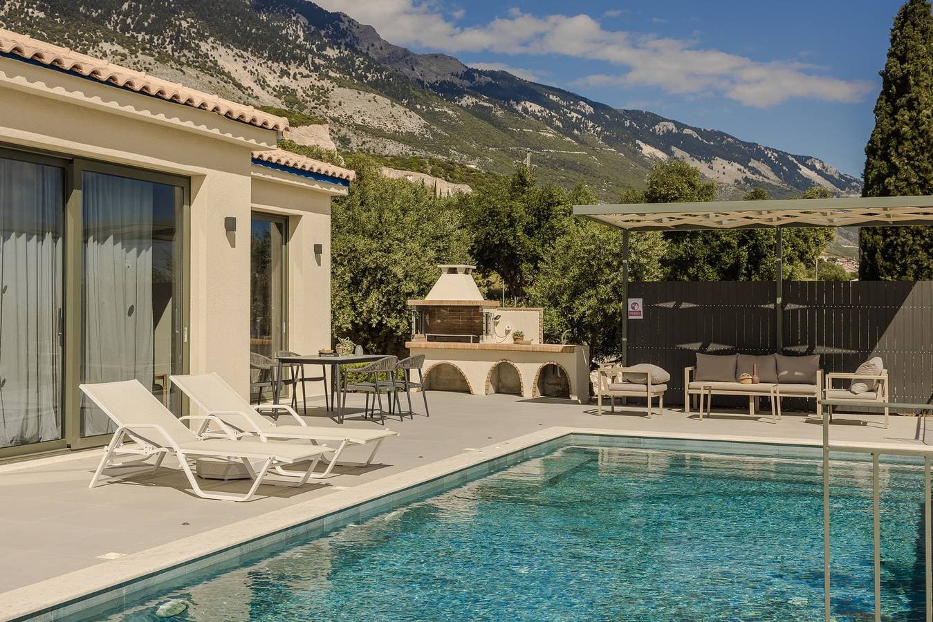 Foto 2 von 32: Villa Notos with Private Pool