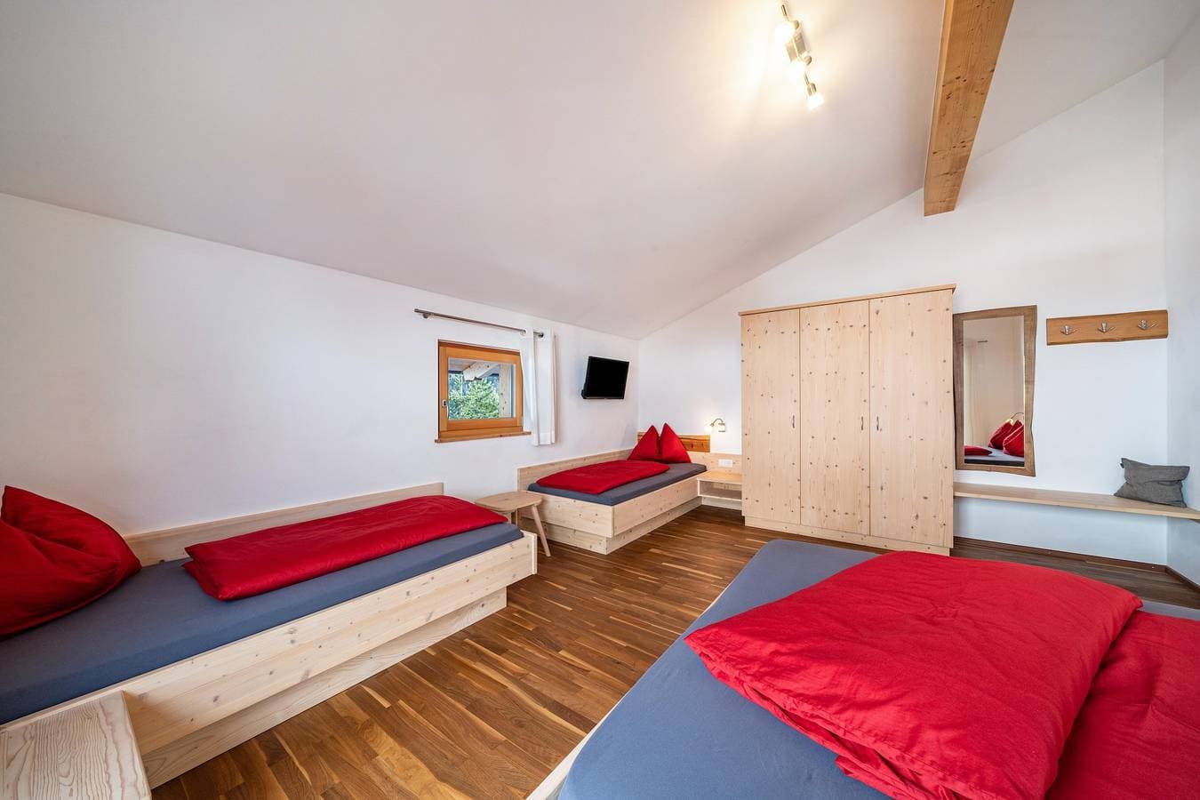Foto 10 von 20: Ferienwohnung "Edelweiss" auf einem Bergbauernhof mit Balkon
