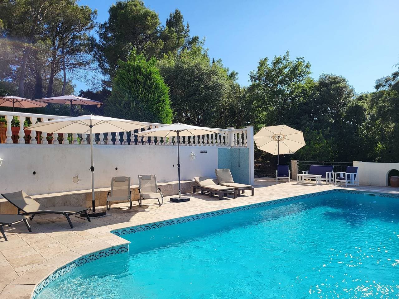 Foto 2 von 28: Ferienhaus Guillaume mit Swimmingpool
