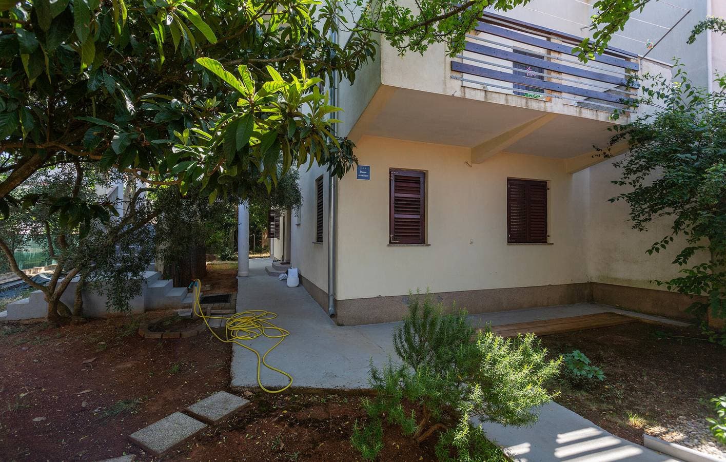 Charmante Ferienwohnung in Strandnähe mit WLAN, Terrasse und Parkplatz 1