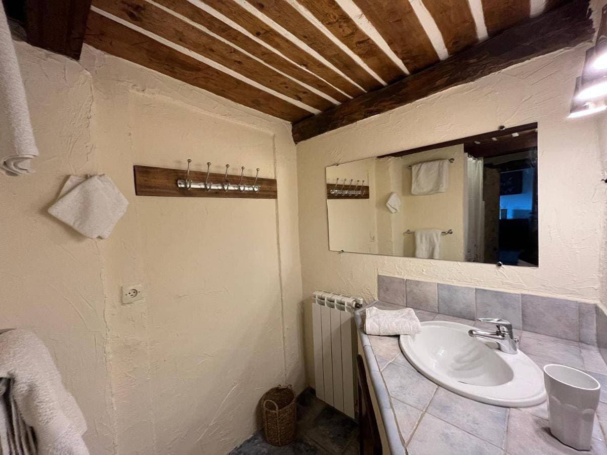 Foto 4 von 12: One-Bedroom Apartment