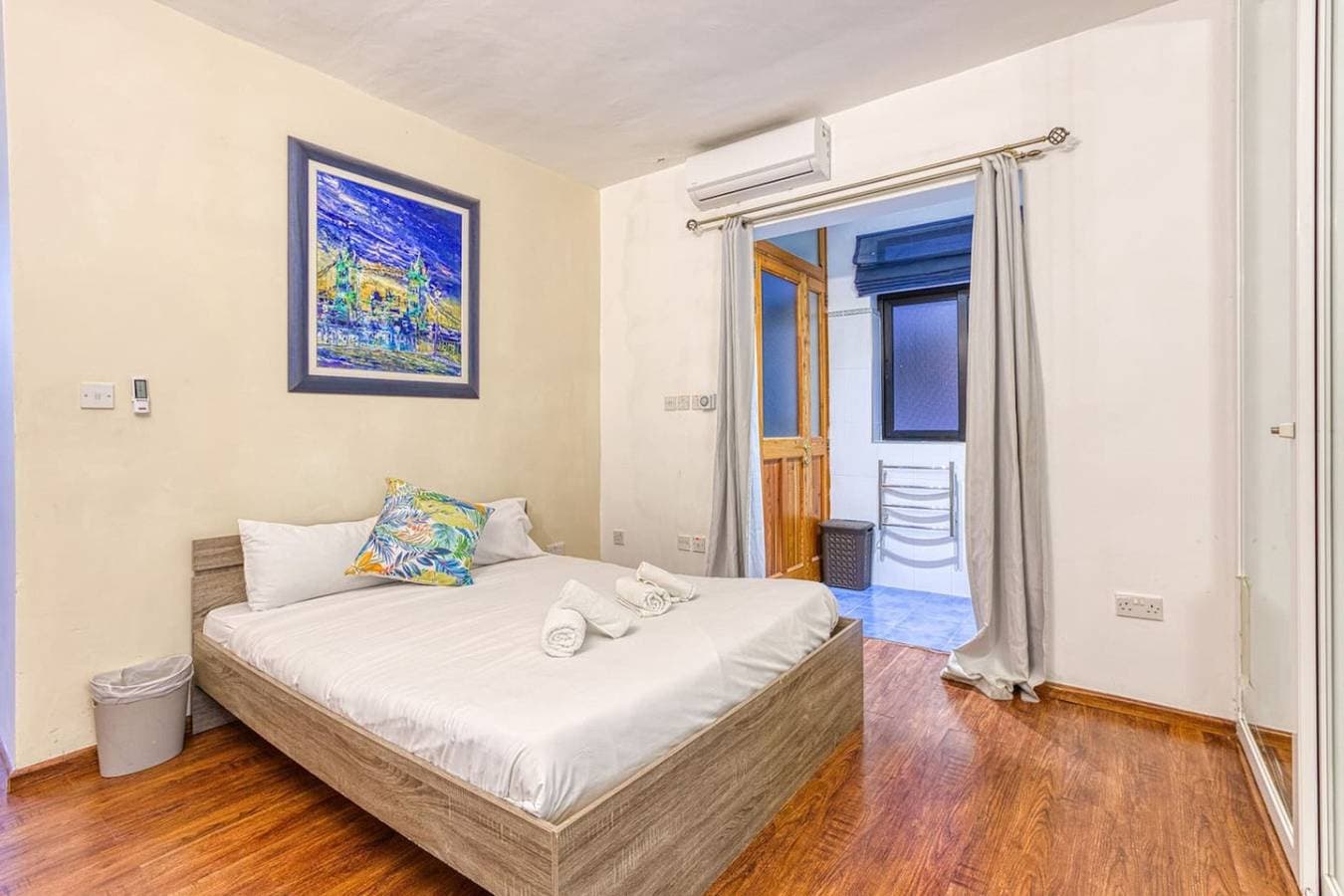 Foto 12 von 71: Ferienwohnung für 8 Personen mit Balkon