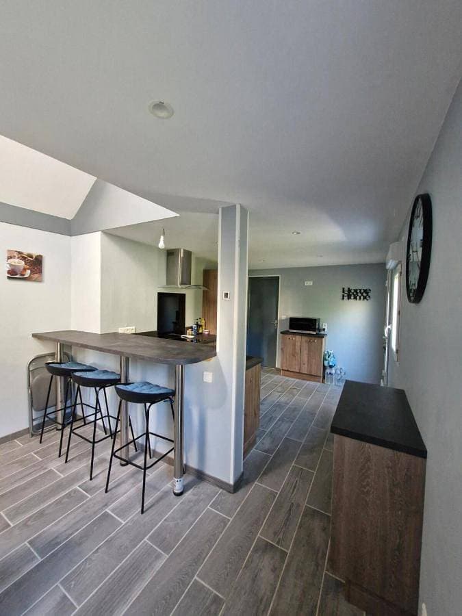 Foto 4 von 33: Three-Bedroom House