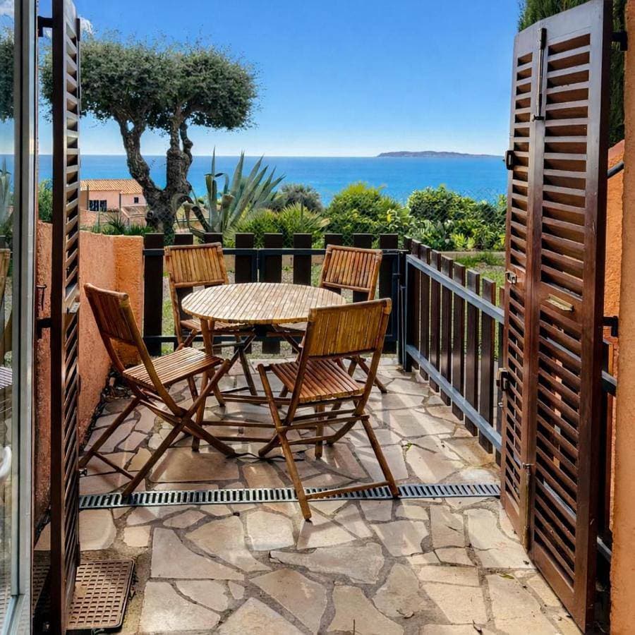 Seashell apartment 1