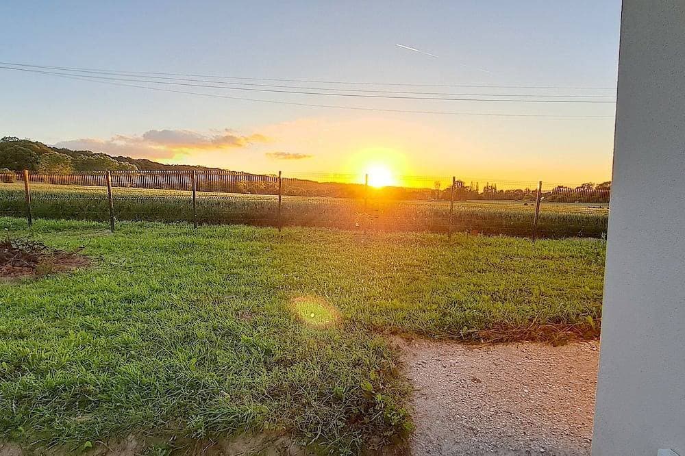 Foto 11 von 17: House sleeps 6 with jacuzzi, La Béroline, pets allowed.