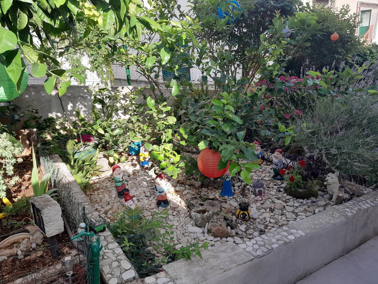 Foto 8 von 36: 1-Zimmer-Ferienwohnung mit Terrasse und Meerblick Postira (Brac) -a