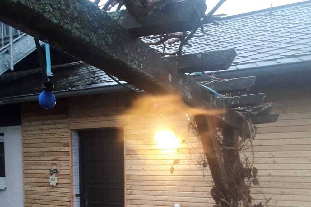 Liebevoll eingerichtetes Ferienhaus, ruhige Lage mit Garten und Grillmöglichkeit 1