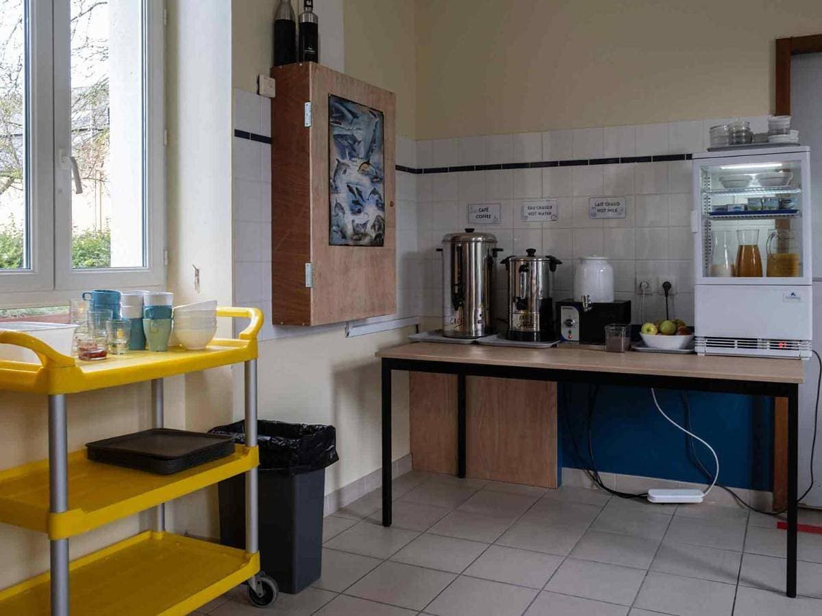 Foto 5 von 6: Twin Room – Shared Bathroom