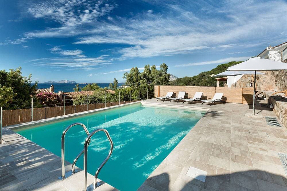 Foto 12 von 23: Villa Astrea Alba, zwei Schritte vom Strand entfernt mit privatem Pool