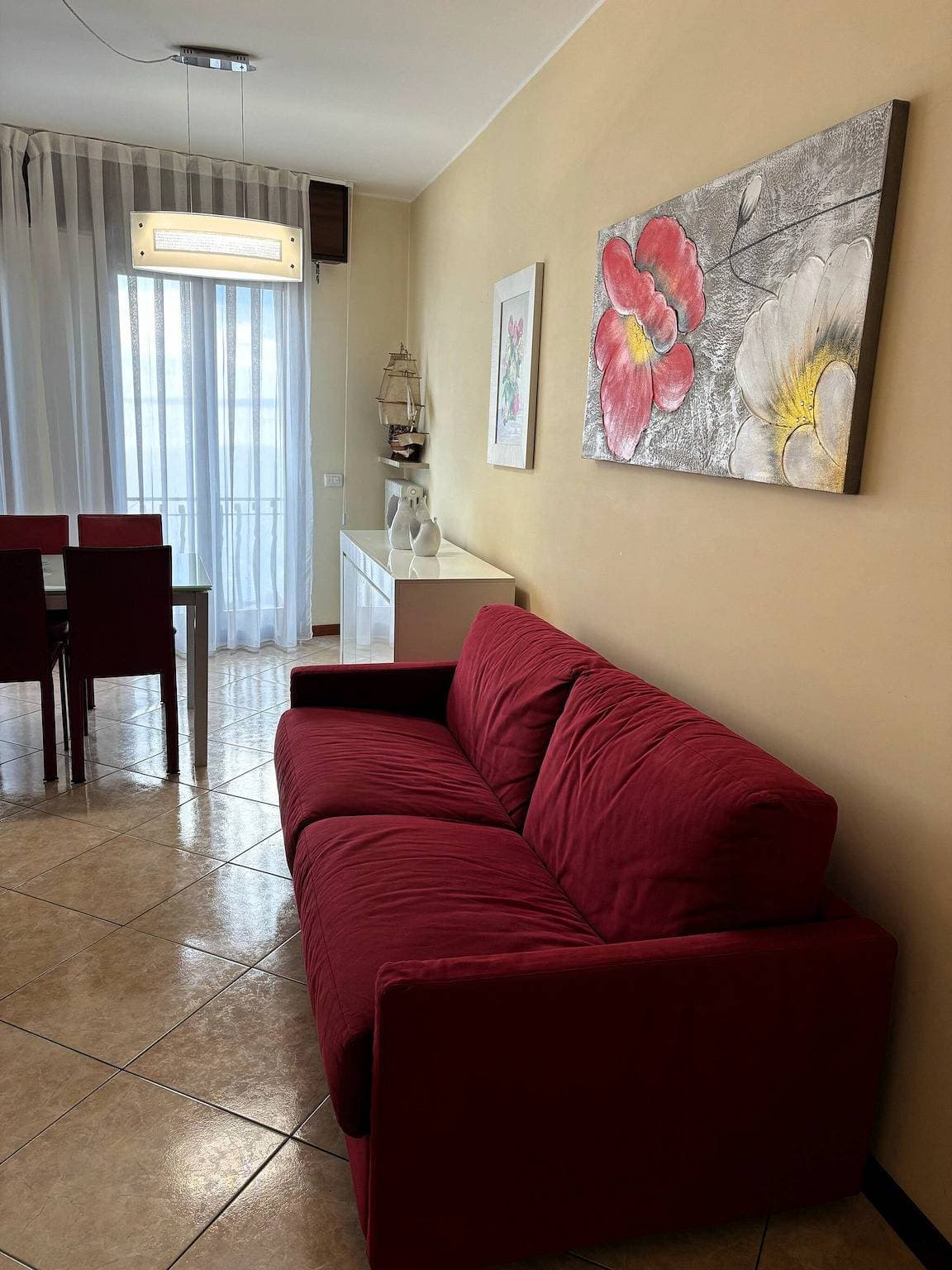 Foto 2 von 39: Casa Lungolago in centro a Garda
