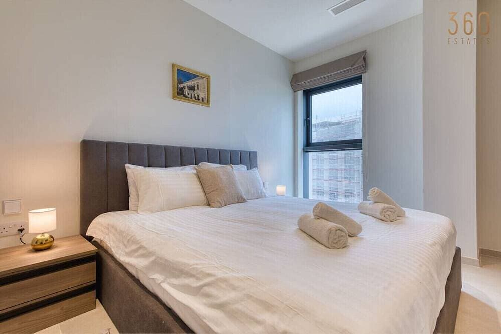 Foto 7 von 30: The Official Mercury Tower Suite - Pool, WIFI & AC