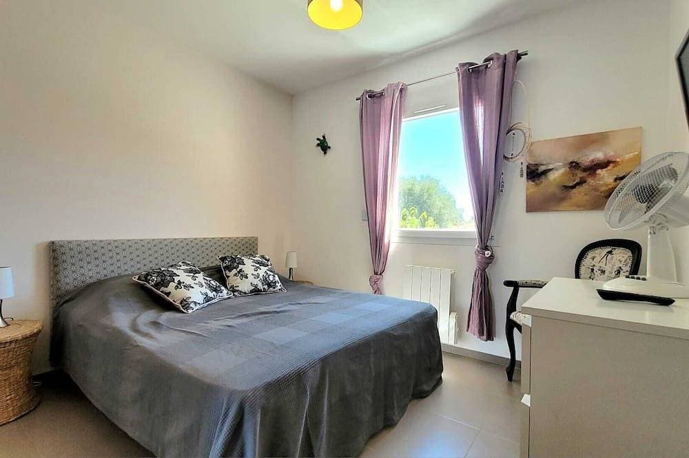Foto 2 von 23: Zeitgenössische Villa mit modernem Pool