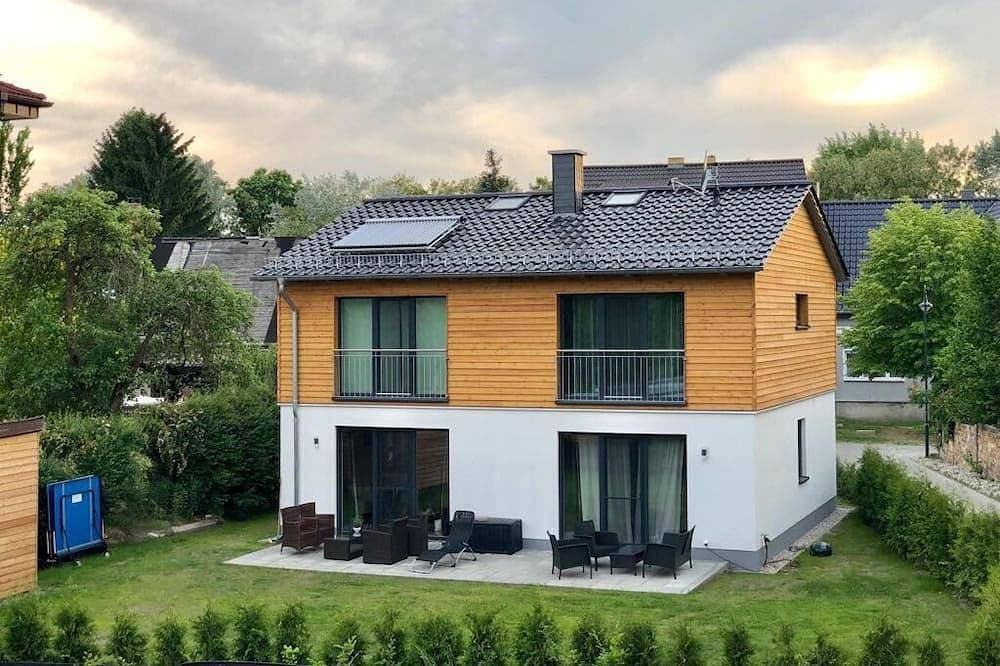 Foto 8 von 18: Neu: Moderne Ferienwohnung mit Seeblick & Garten [Nr.1]