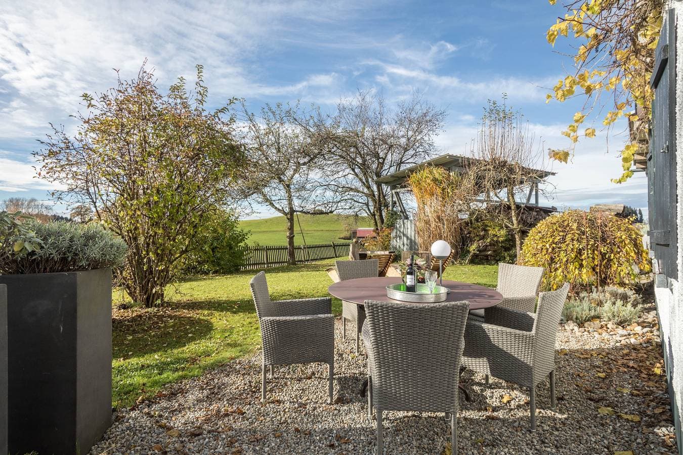 Foto 3 von 29: Ferienhaus 'Landlust-Karsee' mit Bergblick, privater Terrasse und WLAN
