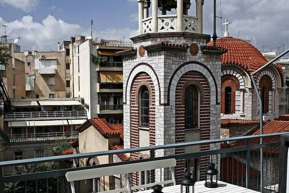 Acropolis Charming Apt with Large Balcony 1