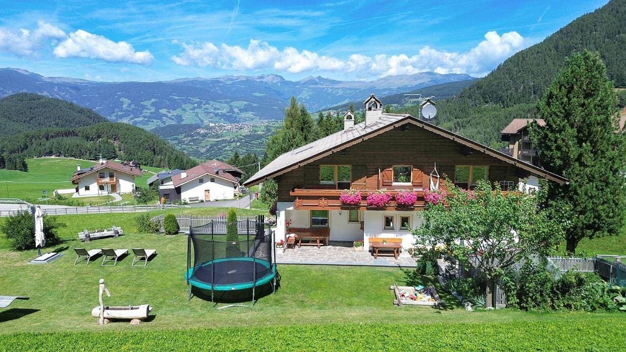 Foto 7 von 27: Apartment with Mountain View