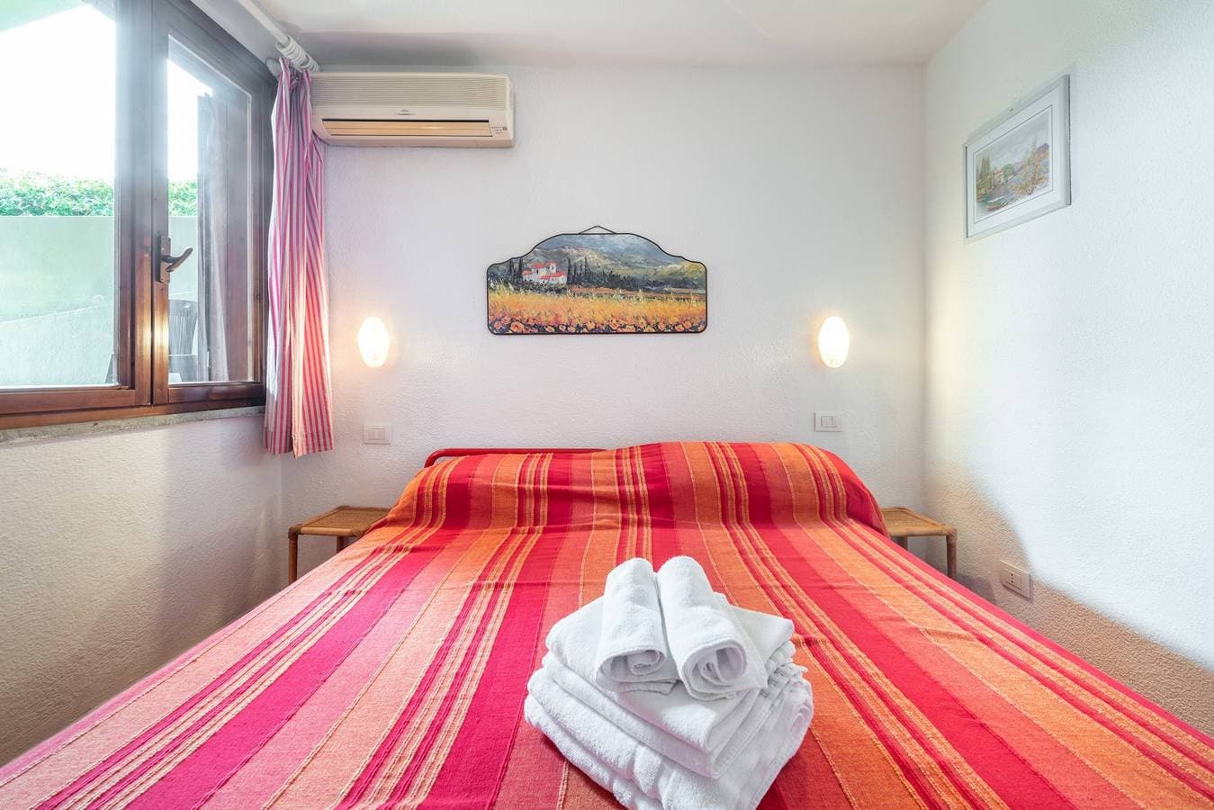 Foto 12 von 28: Ferienhaus im Grünen und direkt am Meer – Accu is Prezzus E special