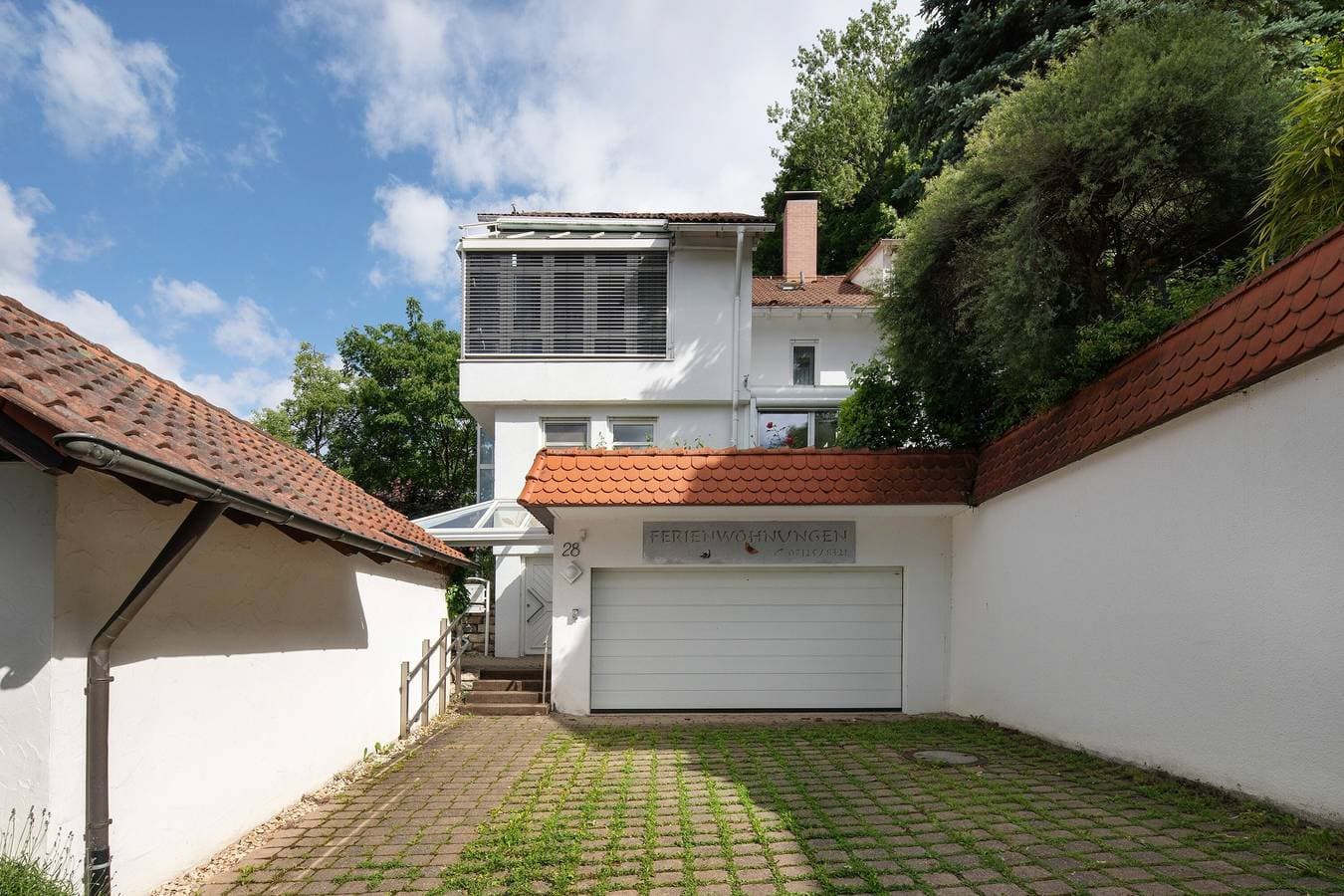 Foto 4 von 38: Ferienwohnung 'Burgblick' mit Gemeinschaftsgarten und Wi-Fi