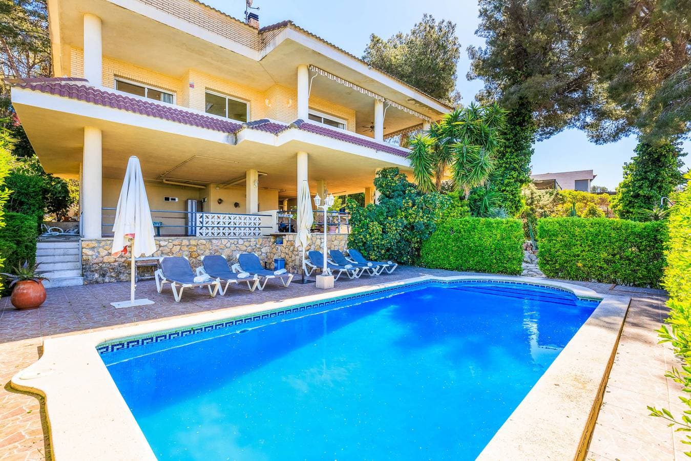 Private Pool & Stunning Mountain Views 1