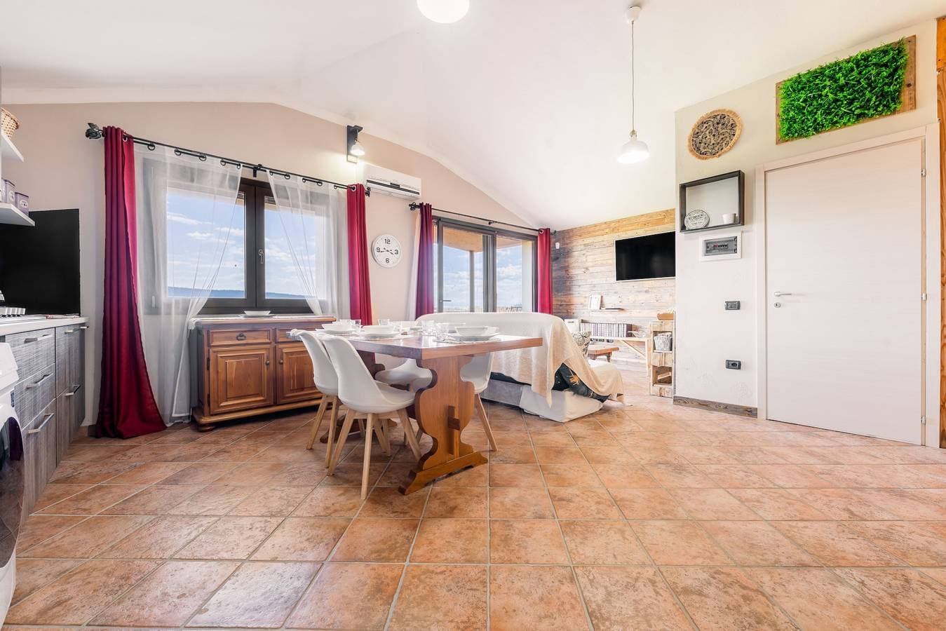 Foto 6 von 34: Ferienhaus 'I Tramonti Di Niu Crobu' mit Meerblick, WLAN & Klimaanlage
