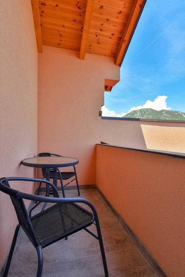 Foto 12 von 21: Standard Double Apartment with Lake View