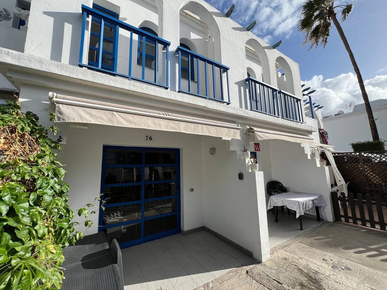 Foto 3 von 23: Duplex-Bungalow mit 2 Schlafzimmern und 2 privaten Bädern in Maspalomas
