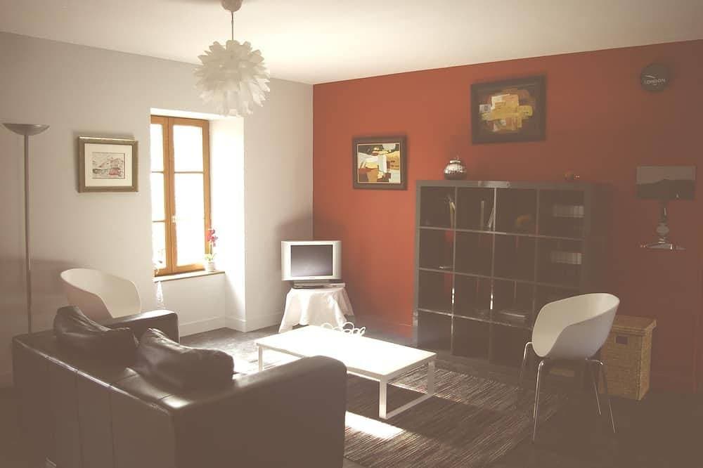 Foto 11 von 23: 4 * Ferienhaus Charme, mitten im alten Dorf, Terrasse, Wi-Fi,