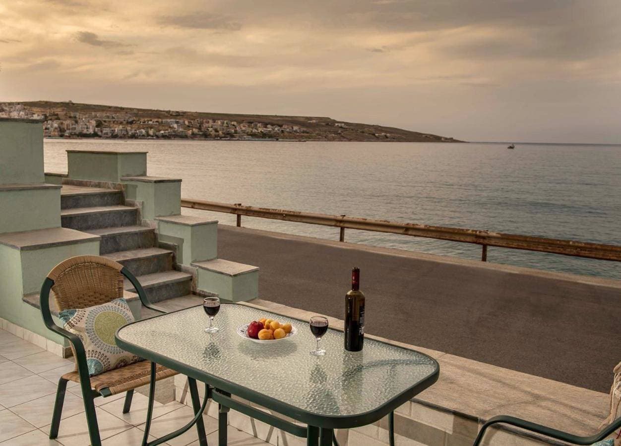 Sunrise Beachfront Apartment 1
