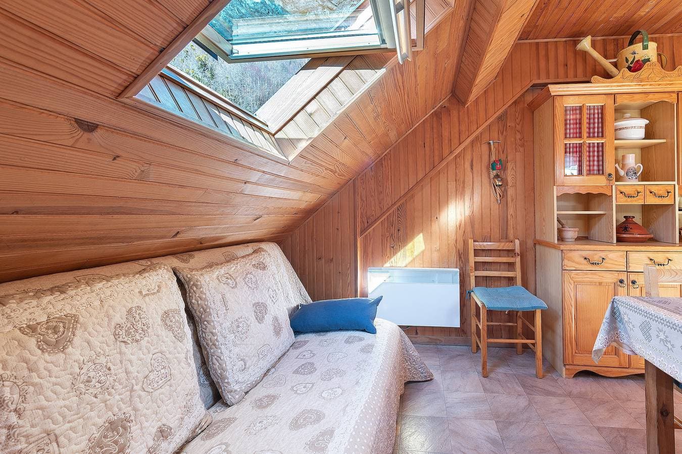 Foto 9 von 23: Gite Campbieil – Gavarnie-Gèdre: Gemütliches Dachgeschoss mit Panoramablick