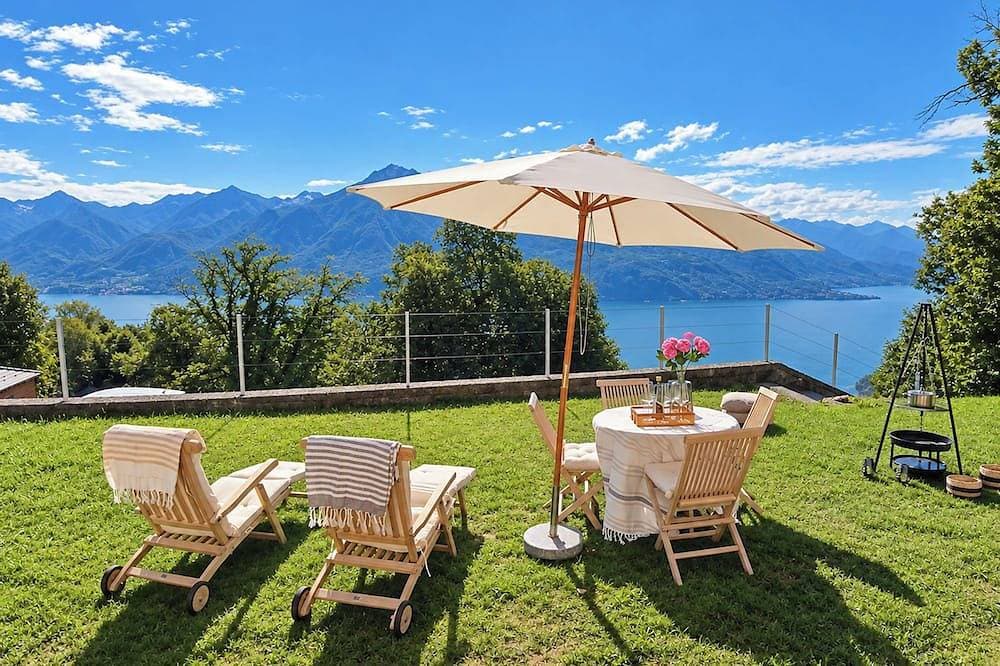 Bergoase Ferienhaus Argentina mit Seeblick 1