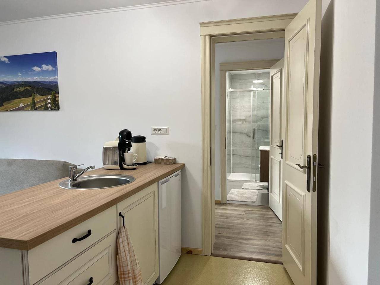 Foto 9 von 16: One-Bedroom Apartment with Balcony