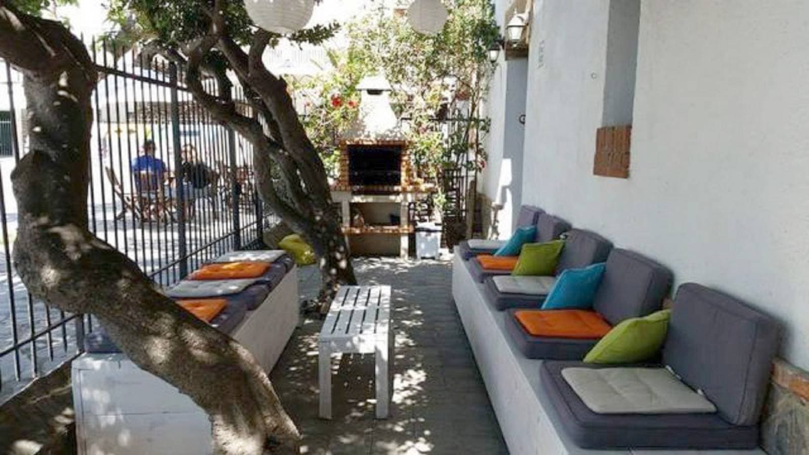 Foto 12 von 30: Strandhaus in erster Linie in der Mitte von Cadaques