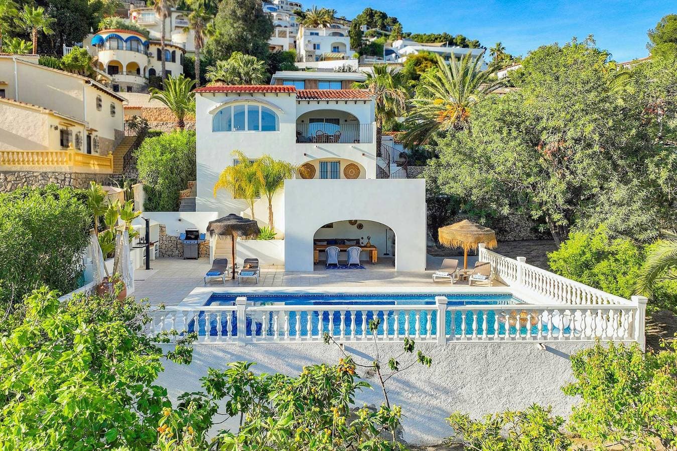 Villa mit Blick auf den Felsen Ifach in Benissa 1