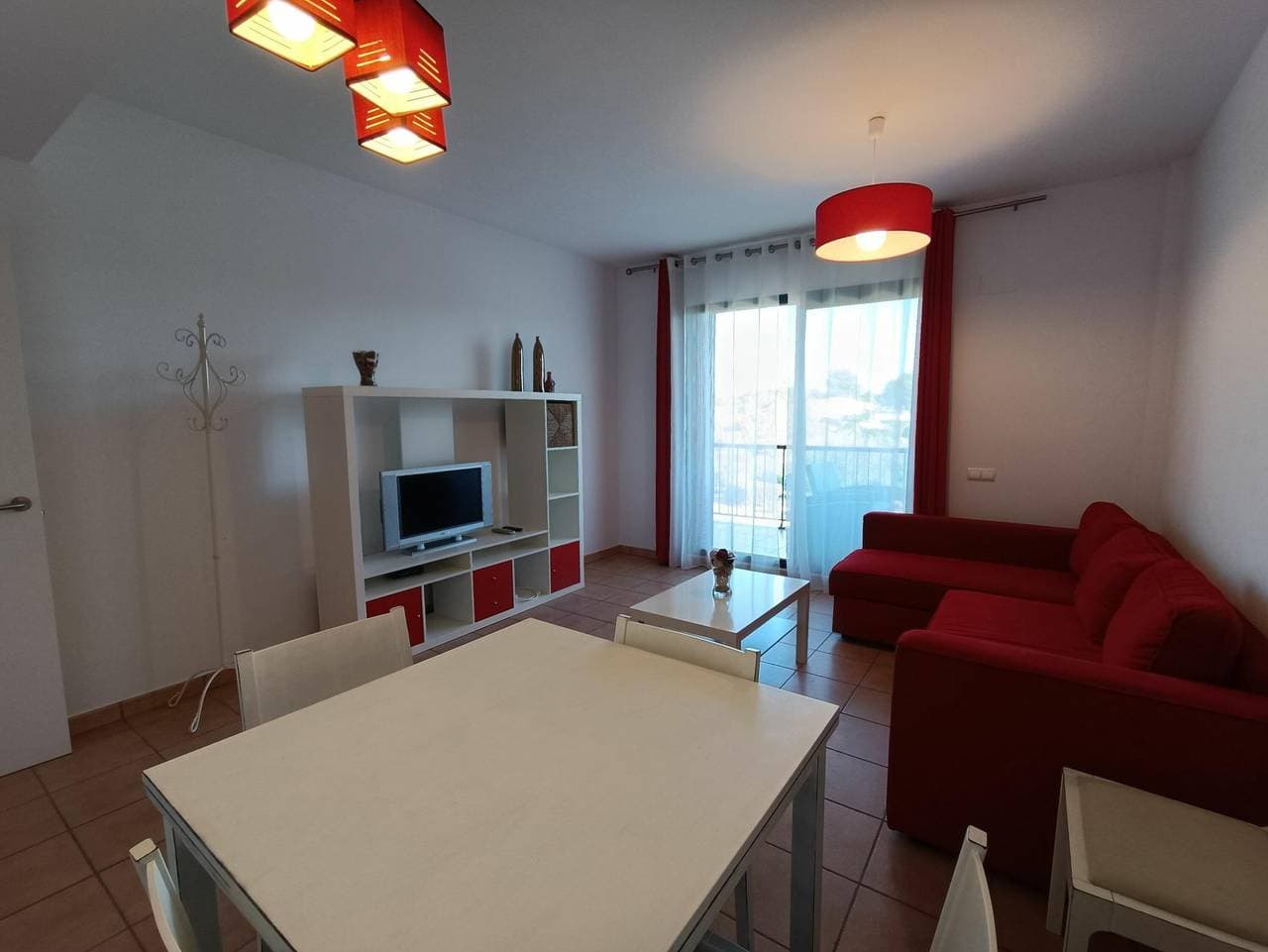 Foto 12 von 58: Ferienwohnung für 6 Personen mit Balkon