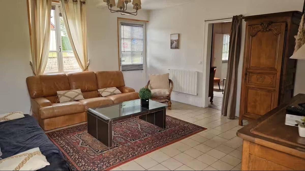 Foto 5 von 27: Three-Bedroom House