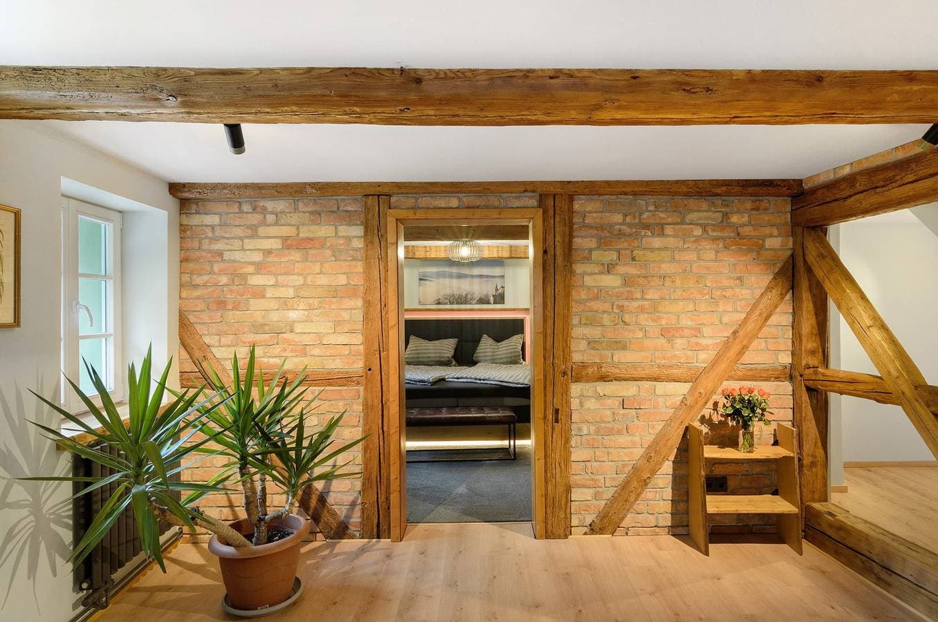 Foto 7 von 41: Apartment 'Altes Höhlenführerhaus' mit Bergblick, Gemeinschaftsterrasse und WLAN