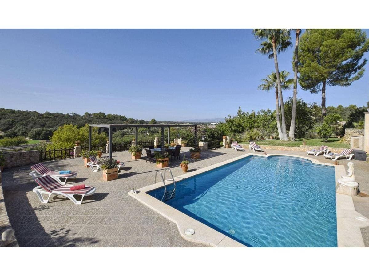 Foto 4 von 44: Five-Bedroom Holiday Home