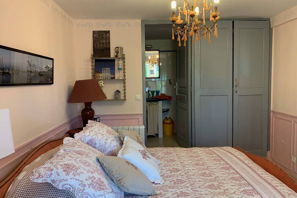 Foto 7 von 30: Provençal Mas · Private Pool · 500m² Garden · 10 min Calanques & Beaches
