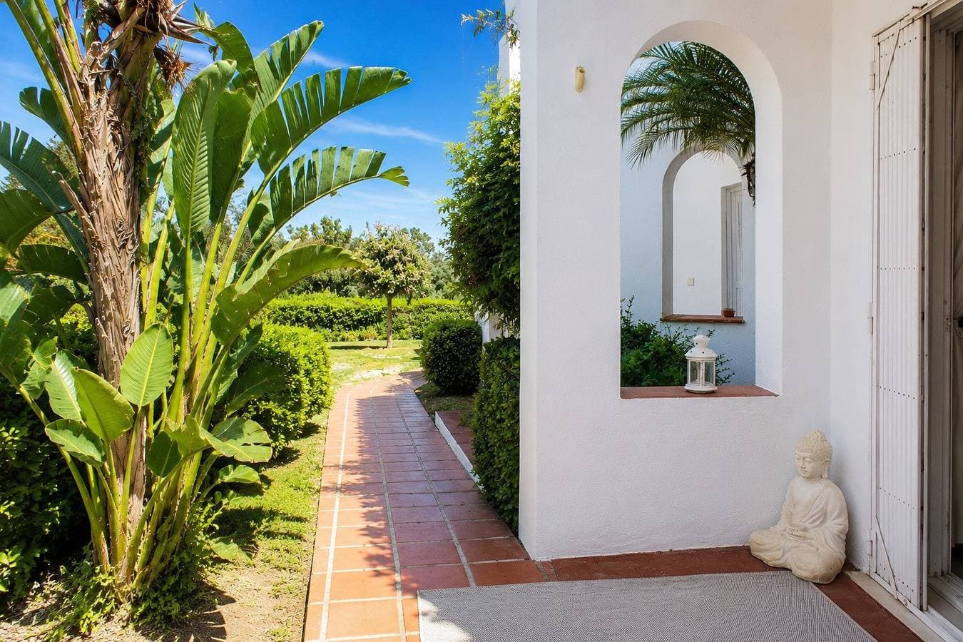 Foto 10 von 34: 57 Townhouse with Pool & Rooftop Terrace in Duques