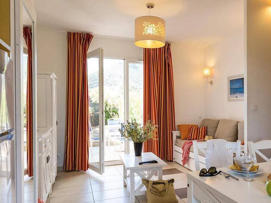 Foto 3 von 11: Résidence Odalys Référence Les Villas Bel Godère - Wohnung 4 personen