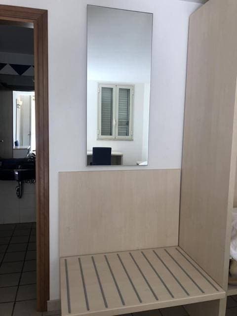 Foto 7 von 8: Economy Double Room