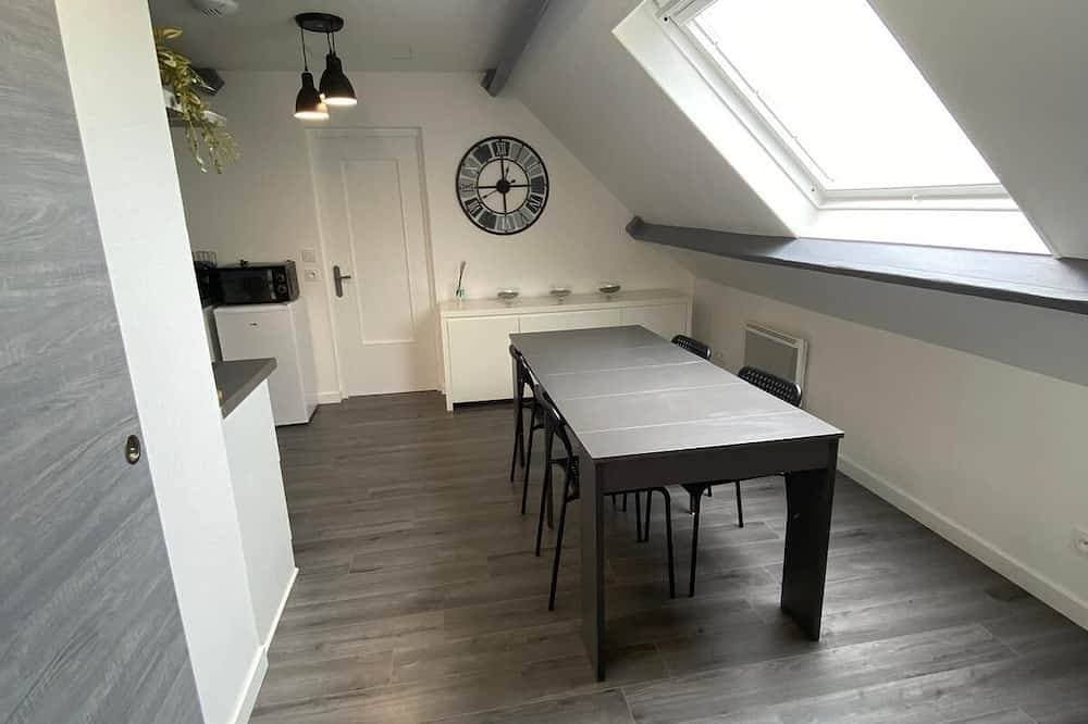Foto 12 von 14: Appartement Moderne et Spacieux à la Campagne
