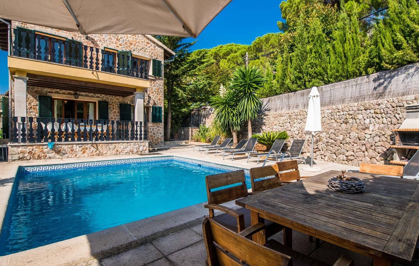 Foto 13 von 37: Moderne Wohnung mit Pool und Terrasse in der Nähe von S'Arxiduc