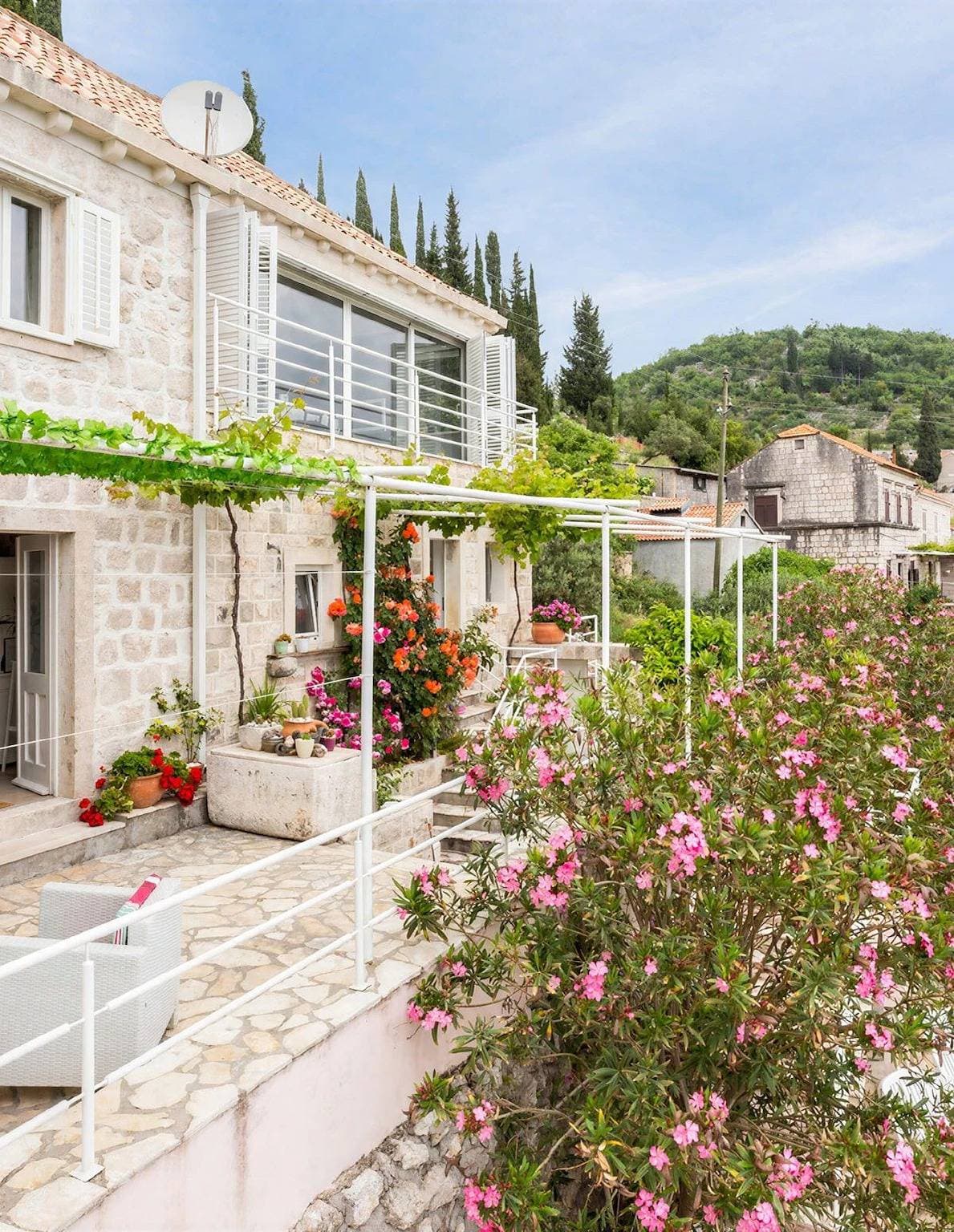 Foto 3 von 30: Villa für 10 Personen mit Terrasse
